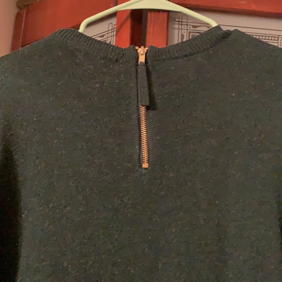 H&M Conscious Dark Green Zipper Sweater - Picture 2 of 2